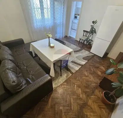Снимка 2 — Тристаен апартамент с две тераси в Център, Варна