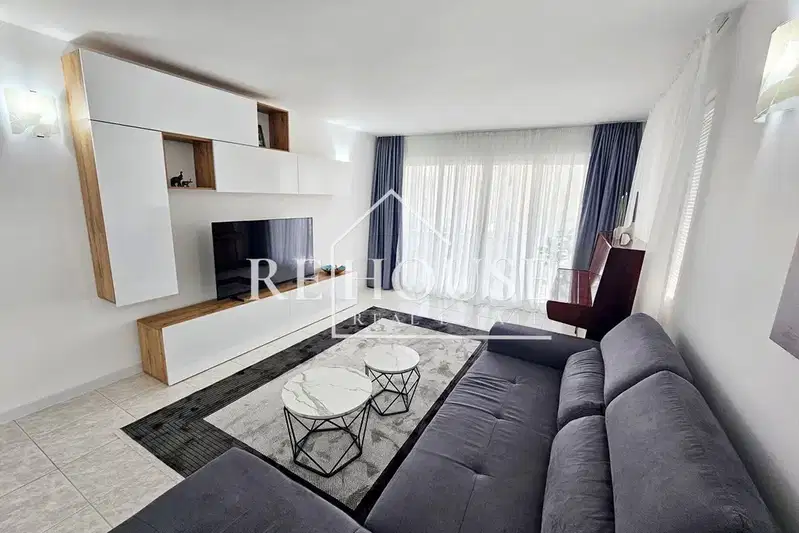3-bedroom apartment in Varna, Centyr