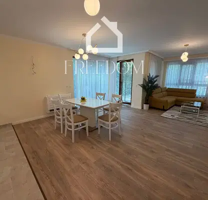 Photo 2 — Three-room apartment with terrace in the centre of Varna