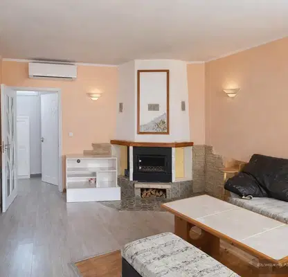 Photo 2 — Three-room apartment in Center, Varna on 4th floor