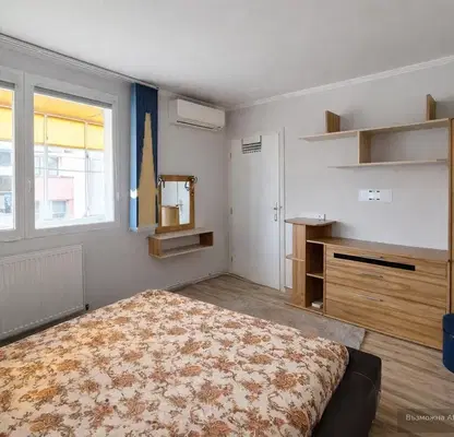 Photo 5 — Three-room apartment in Center, Varna on 4th floor