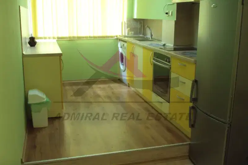 Three-room apartment with terrace in the centre of Varna