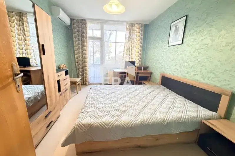 4-bedroom apartment in Varna, Centyr