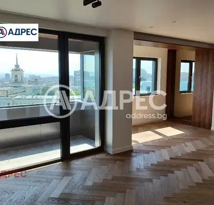 Снимка 2 — Тристаен апартамент с панорамна тераса в Чайка, Варна