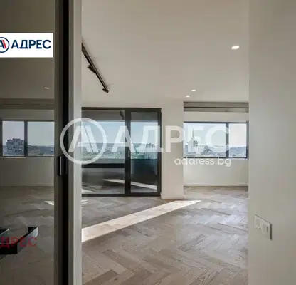 Снимка 3 — Тристаен апартамент с панорамна тераса в Чайка, Варна