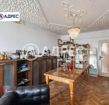 Photo 2 — 4-room apartment with sea view in Chayka district, Varna