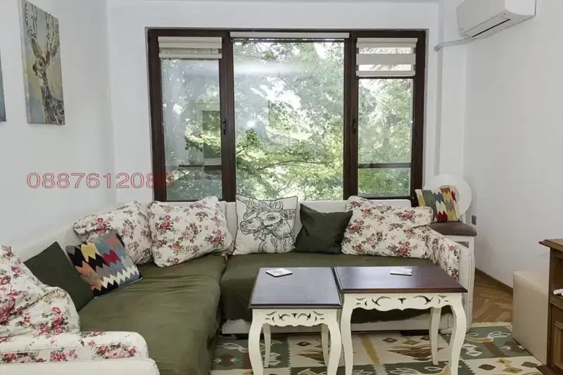 Тристаен апартамент с две тераси в кв. Чайка, Варна