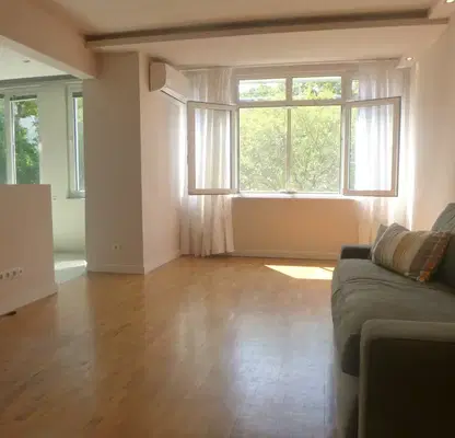 Photo 3 — 3-bedroom apartment in Varna, Chataldja