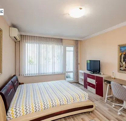 Photo 4 — Three-room apartment with terrace in Chataldzha, Varna