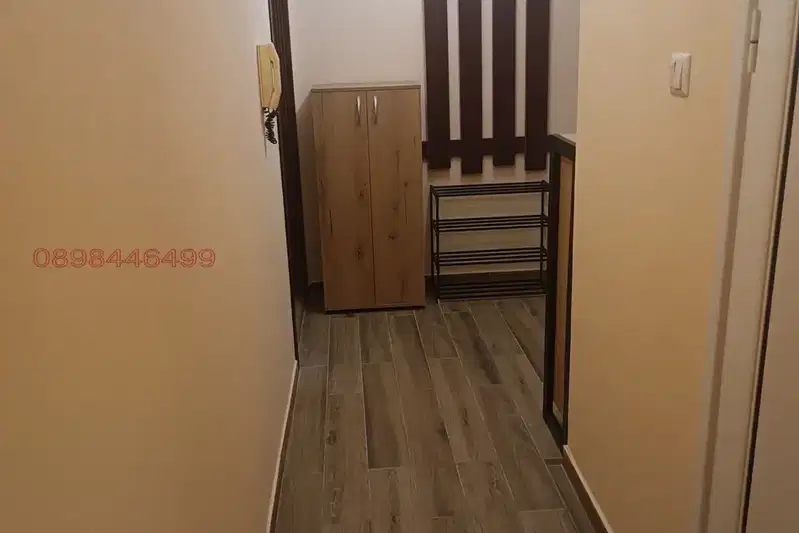 Тристаен апартамент в Чаталджа, Варна на втори етаж