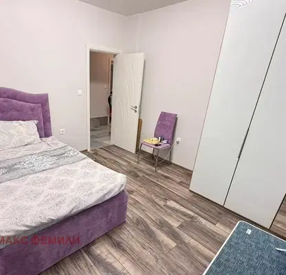 Photo 4 — Three-room apartment with two terraces in Tsveten kvartal, Varna