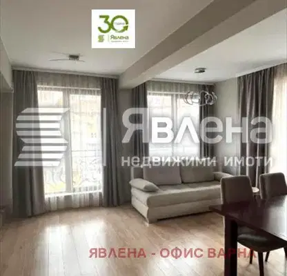 Снимка 2 — 3-стаен апартамент в Фестивален комплекс с паркомясто