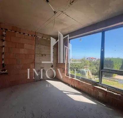 Photo 4 — Two-room apartment in Galata with parking space and elevator