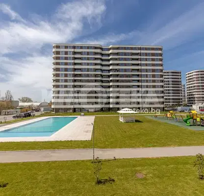 Photo 5 — Two-room apartment on the ground floor in Grand Mall, Varna with veranda