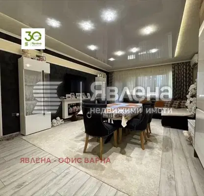 Photo 3 — Three-room apartment with two terraces in Grand Mall, Varna