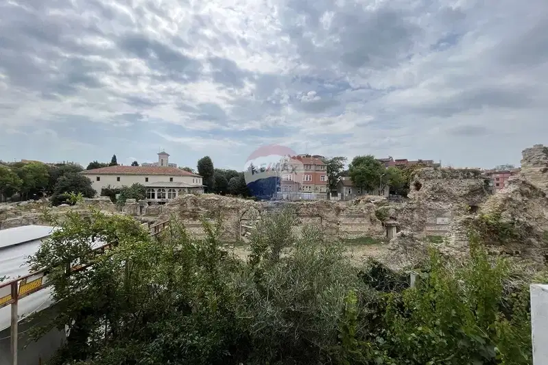 Three-room apartment with terrace in Gretska mahala, Varna