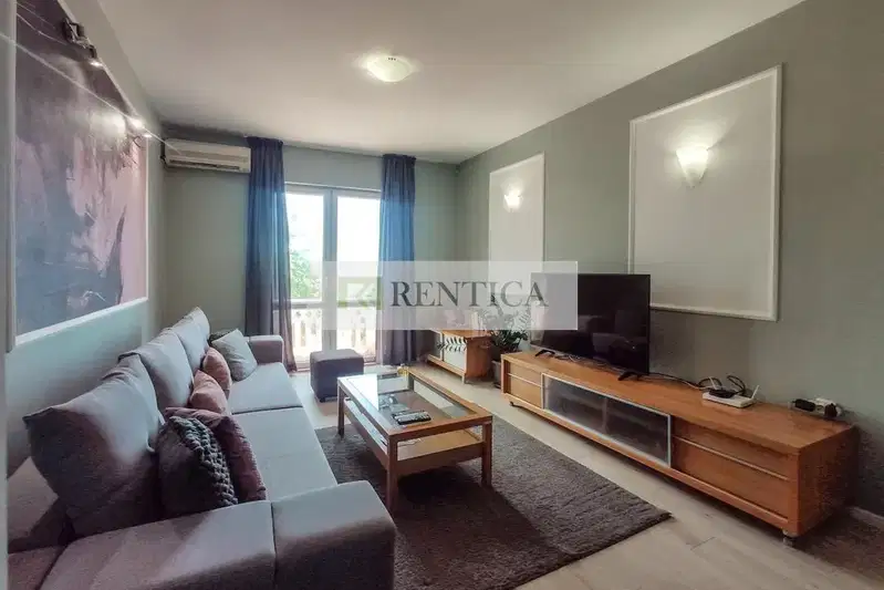Two-room apartment in Gretska mahala with terrace and parking space