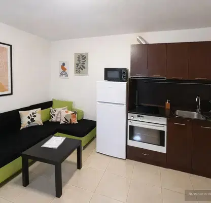Photo 2 — Two-room apartment in Gretska Mahala, Varna, renovated