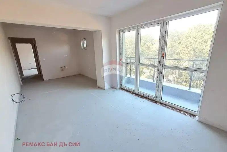 Two-room apartment with two terraces in Izgrev, Varna
