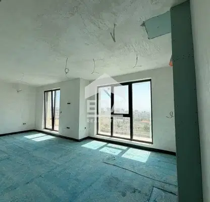 Photo 2 — Three-room apartment with south aspect in Izgrev, Varna