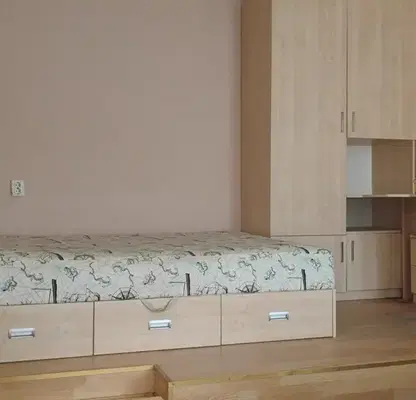 Photo 2 — One-room apartment in Izgrev, Varna with balcony and air conditioning
