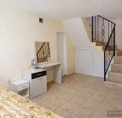 Photo 2 — Two-room apartment on the ground floor in ZHP Gara, Varna