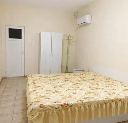 Photo 4 — Two-room apartment on the ground floor in ZHP Gara, Varna