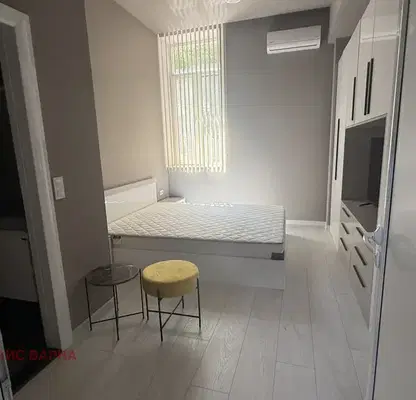 Photo 4 — Spacious 3-room apartment in ZhP Gara, Varna with two bathrooms