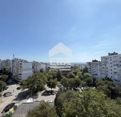 Снимка 2 — Двустаен апартамент с тераса в Кайсиева градина, Варна