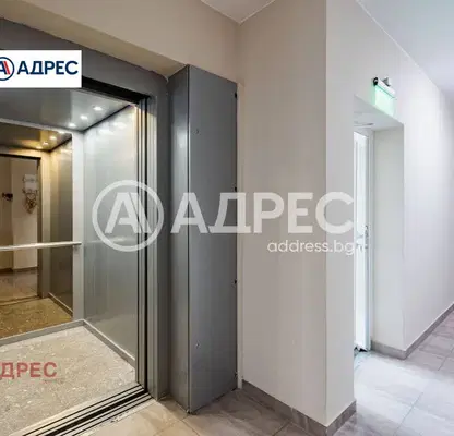 Снимка 5 — Тристаен апартамент с паркомясто в Кайсиева градина, Варна