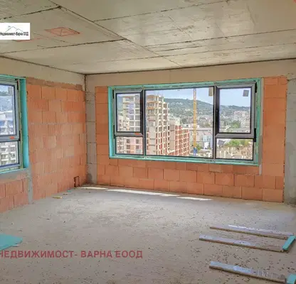 Photo 2 — Three-room apartment in Kaisieva gradina with balcony and elevator