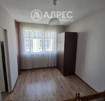 Снимка 4 — Двустаен апартамент в Колхозен пазар, Варна с тераса