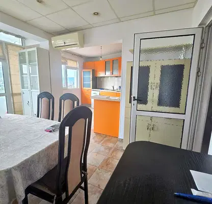 Photo 4 — Four-room apartment with two terraces in Kolhozen pazar, Varna