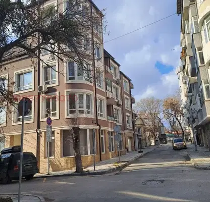 Снимка 2 — Двустаен апартамент с паркомясто в Колхозен пазар, Варна