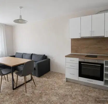 Photo 3 — Two-room apartment in Kolhozen pazar, Varna with elevator