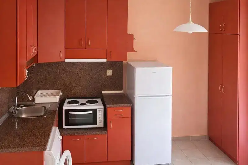 Two-room apartment on the third floor in Kolhozen pazar, Varna