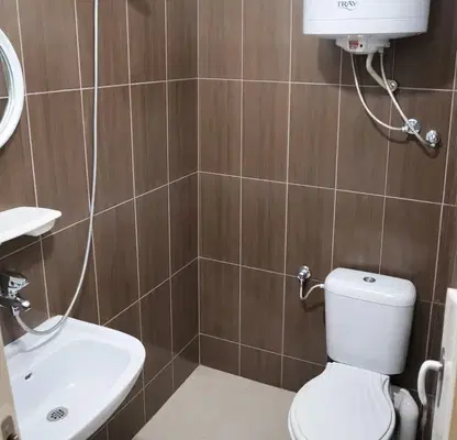 Photo 5 — Two-room apartment on the third floor in Kolhozen pazar, Varna