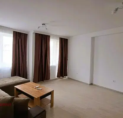 Photo 2 — Two-room apartment with terrace in Kolhozen pazar, Varna