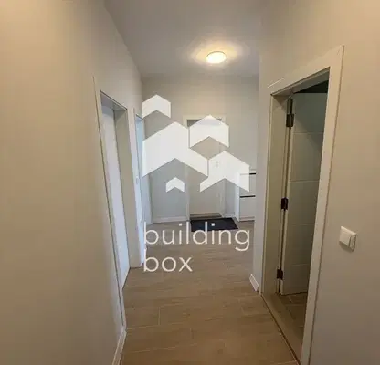 Снимка 4 — Тристаен апартамент с две тераси в Колхозен пазар, Варна