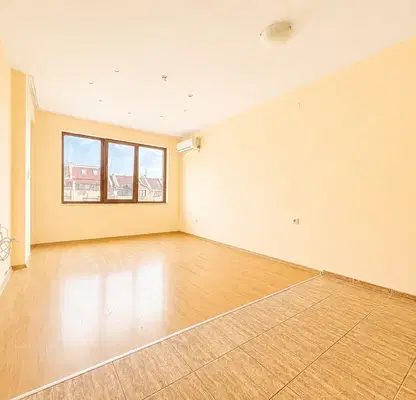 Photo 2 — Two-room apartment in Konfuto, Varna with southeast aspect