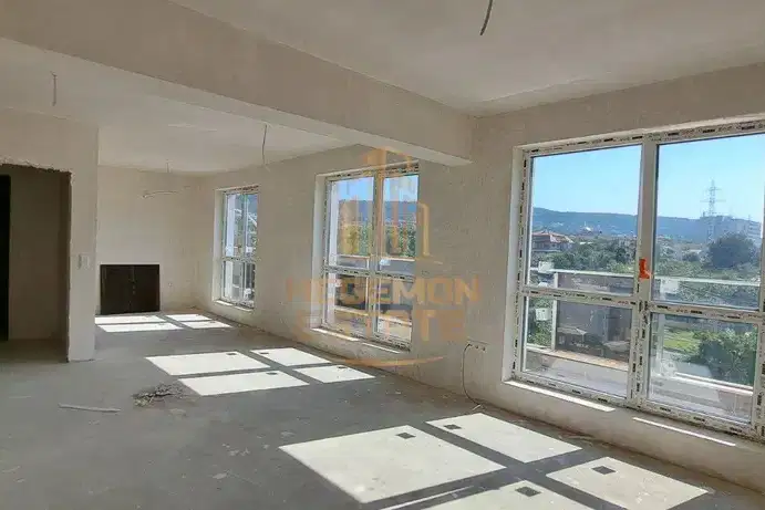 Two-room apartment with east-facing terrace in Levski, Varna