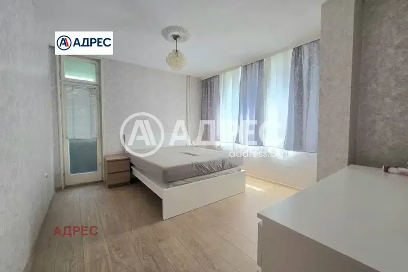 Three-room apartment with two terraces in Levski, Varna