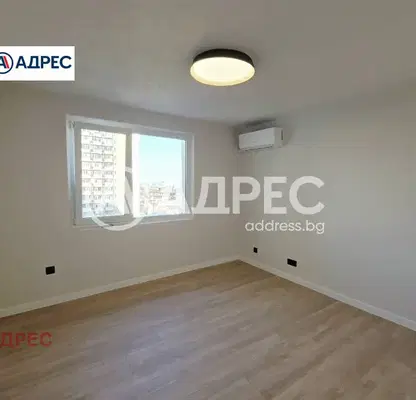 Photo 4 — Three-room apartment with terrace in Levski district, Varna