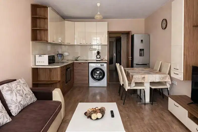 Three-room apartment in Levski, Varna on the second floor