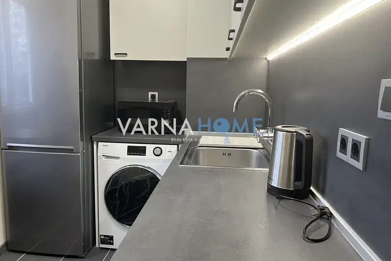 Three-room apartment with terrace in Levski 2, Varna