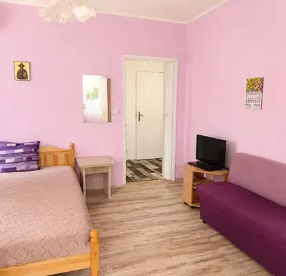 Photo 2 — Brick 2-room apartment near Yordan Yovkov school in Varna