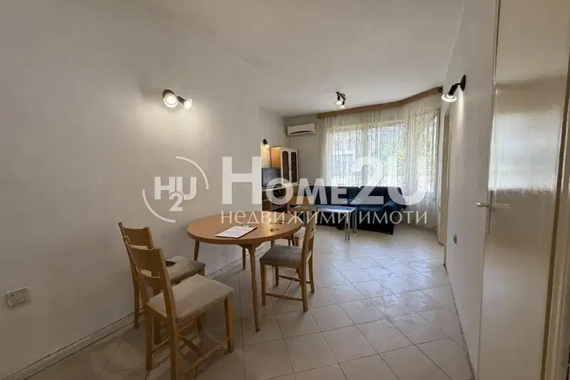 Three-room apartment with terrace in Lyatno Kino Trakiya, Varna