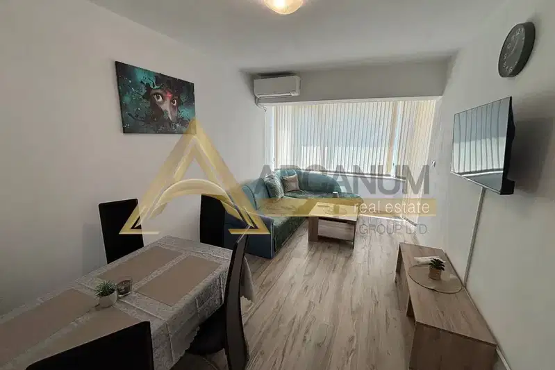 Spacious 4-room apartment in Lyatno Kino Trakiya, Varna