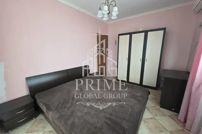 Three-room apartment with sea view in m-t Alen mak, Varna