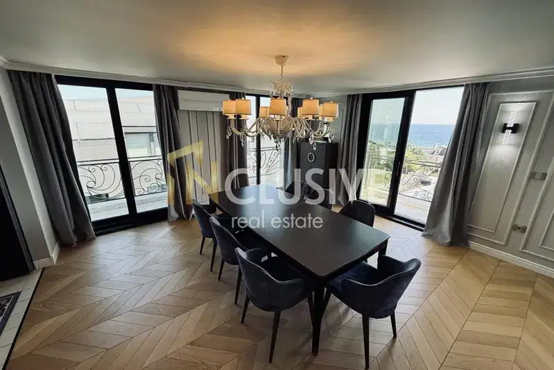 Spacious 4-room apartment with sea view in m-t Alen mak
